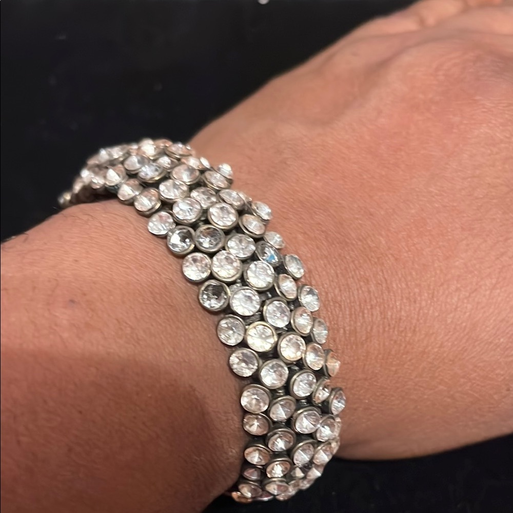 Elegant Silver Crystal Stretchy Bracelet